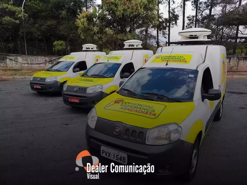 Destaque sua Marca com Envelopamento de Veículos