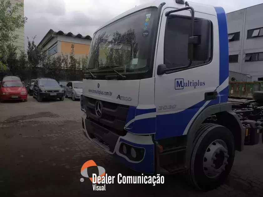 Os diferentes tipos de envelopamento de carros disponíveis
