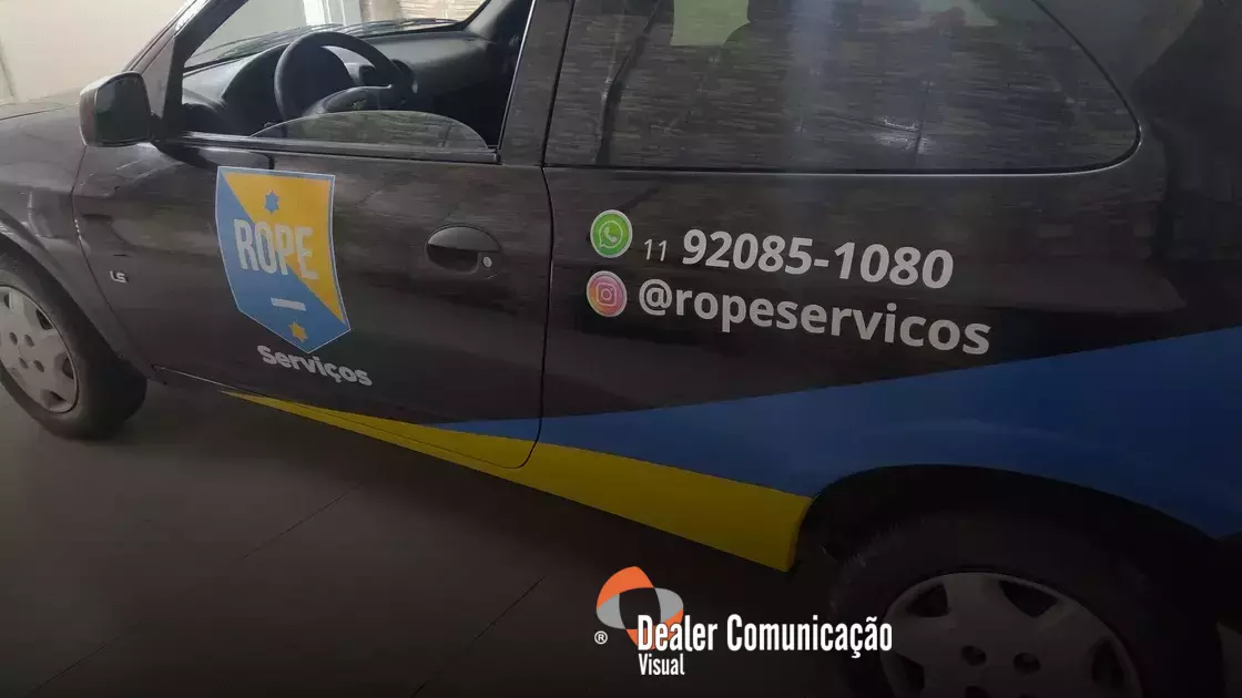 Solicite agora mesmo um orçamento para envelopamento de carros e destaque sua empresa