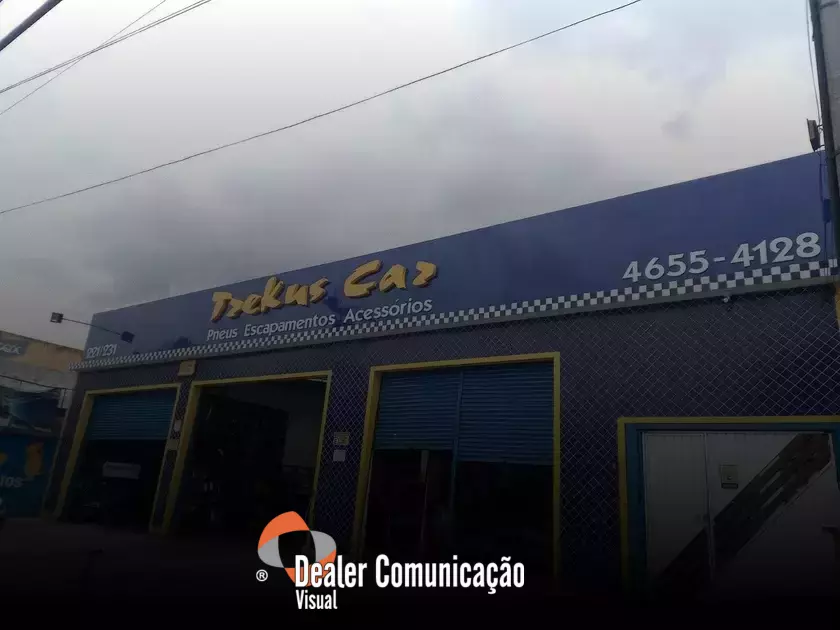 Investimento em Comunicação Visual de Alto Impacto